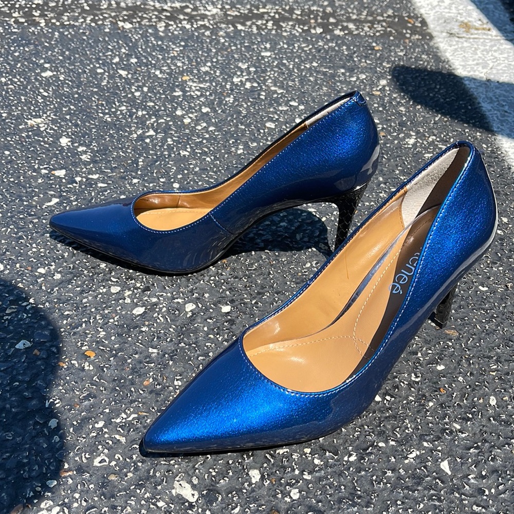 J. Reneé Kanan cobalt blue 7M heels brand new, never worn